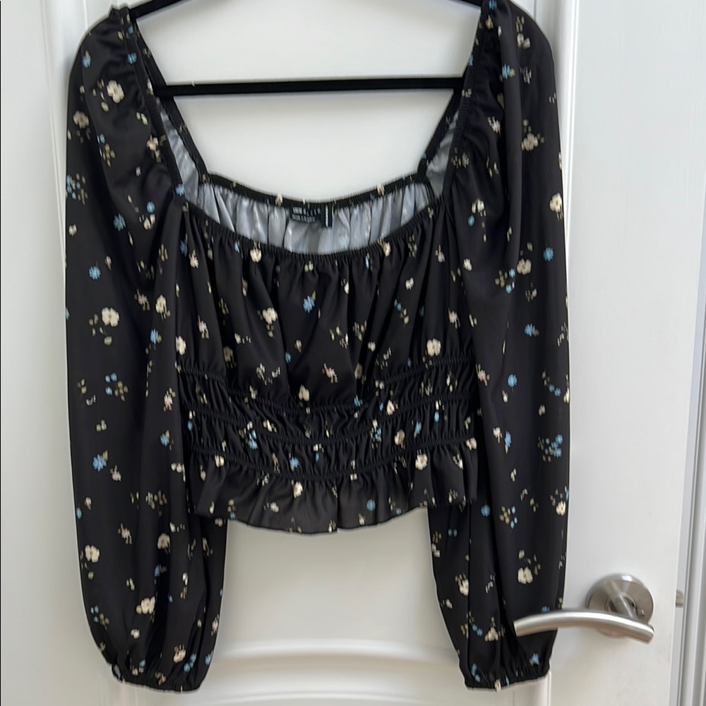 Floral Black square neckline Blouse
